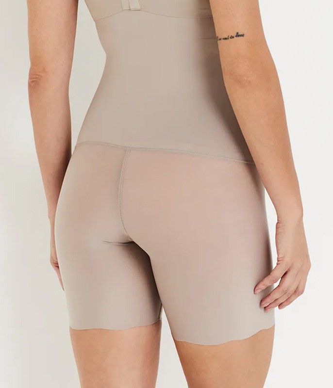 Semi Body Bermuda Liz Invisible Control (73381) :: lingerie.com.br