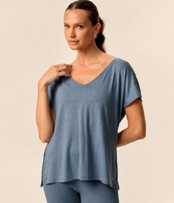 Camiseta Feminina Esportiva Abertura Lateral Malwee (1000142331) Viscose - Azul