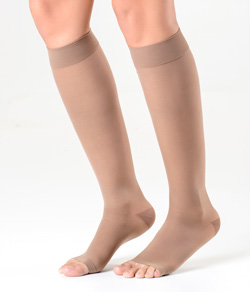 Meia de Compress�o Sigvaris 20-30 mmHg 3/4 Ever Sheer Sem Ponteira (782 AAD)